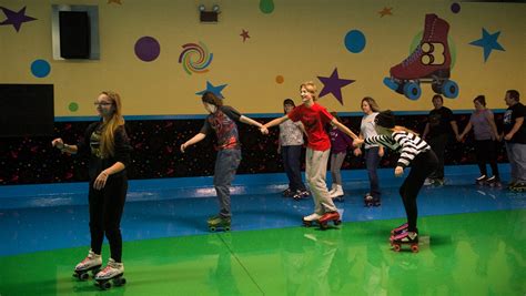 Eln Skateland Hours: Fun for the Whole Family